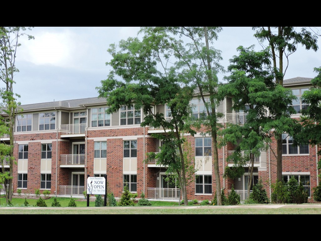 Lilly Preserve Apartments Burke Properties Milwaukee Apartments